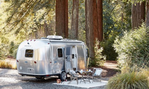 Phượt kiểu siêu sang trên “nhà xe di động” mới toanh của Airstream