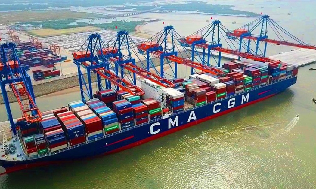 Tàu CMA – CGM cập bến tại Cảng Gemalink, Bà Rịa - Vũng Tàu.