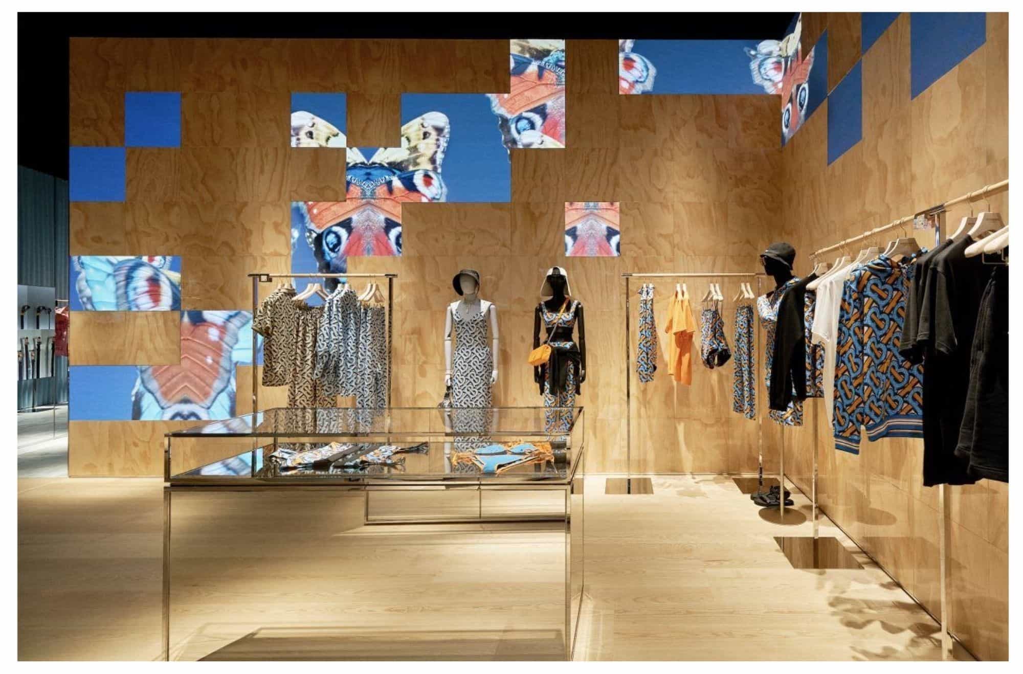 Burberry gọi nơi n&agrave;y l&agrave; &ldquo;cửa h&agrave;ng b&aacute;n lẻ&nbsp;tương t&aacute;c&nbsp;x&atilde; hội&rdquo; đầu ti&ecirc;n của thế giới.