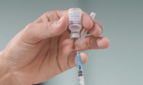 Cuba đề nghị WHO phê duyệt 3 vaccine Covid-19