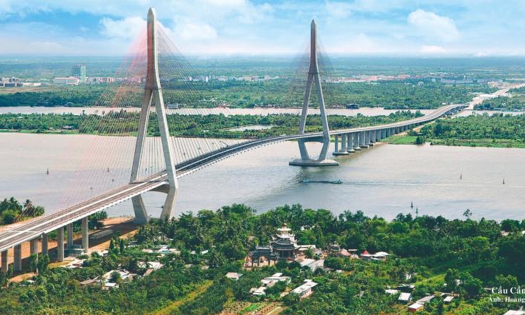 Cầu Cần Thơ trên Quốc lộ 1 bắc qua sông Hậu, nối TP. Cần Thơ và tỉnh Vĩnh Long.