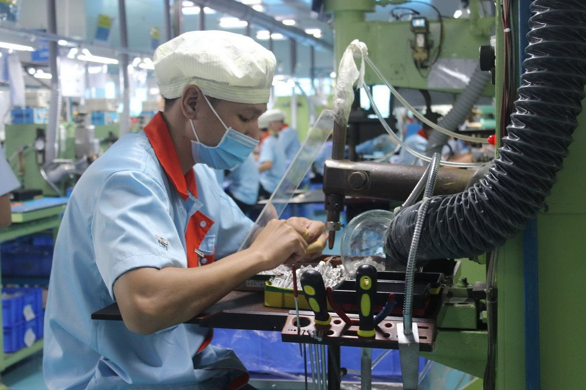 Doanh nghiệp phải hoàn toàn chủ động ứng phó với dịch bệnh để duy trì sản xuất của doanh nghiệp.
