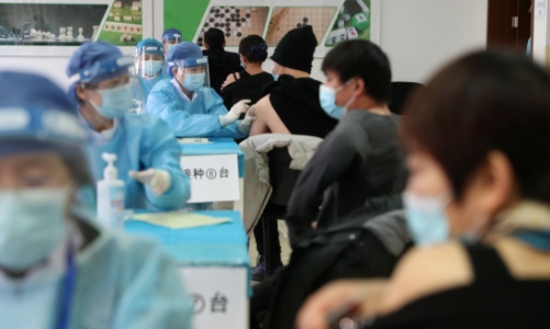 Đã tiêm đủ vaccine Covid cho hơn 1 tỷ người, Trung Quốc vẫn chưa tính mở cửa