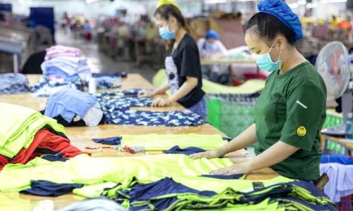 Gián đoạn chuỗi cung ứng ở Việt Nam khiến doanh nghiệp bán lẻ thế giới “đau đầu”