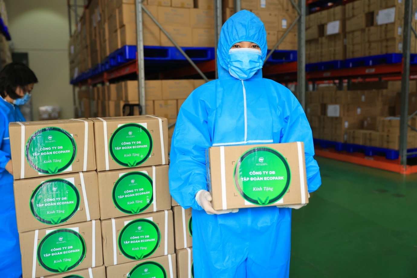 Thuốc được bảo quản tại kho ở H&agrave; Nội.