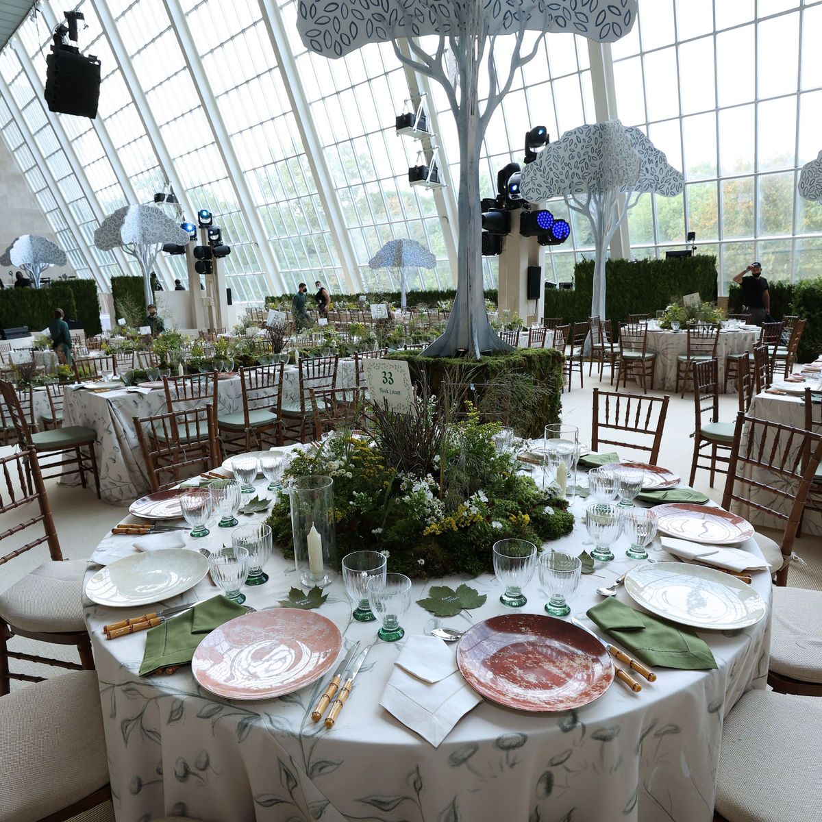 Quang cảnh nơi diễn ra bữa tiệc tối g&acirc;y quỹ Met Gala năm nay.