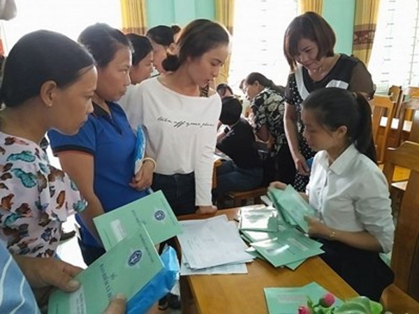  Đề xuất người lao động dôi dư nghỉ hưu trước tuổi được hỗ trợ thêm 0,4 hoặc 0,2 tháng lương tối thiểu vùng bình quân cho mỗi năm đóng bảo hiểm xã hội