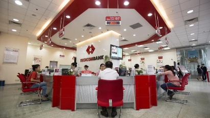 Techcombank honored as “Employer of the Year”