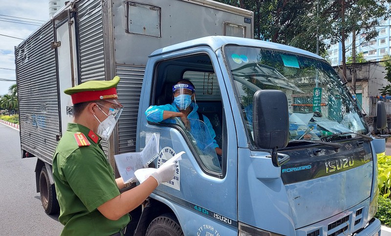 Các đơn vị, địa phương rà soát, báo cáo kết quả thực hiện về việc kiểm soát xe luồng xanh.