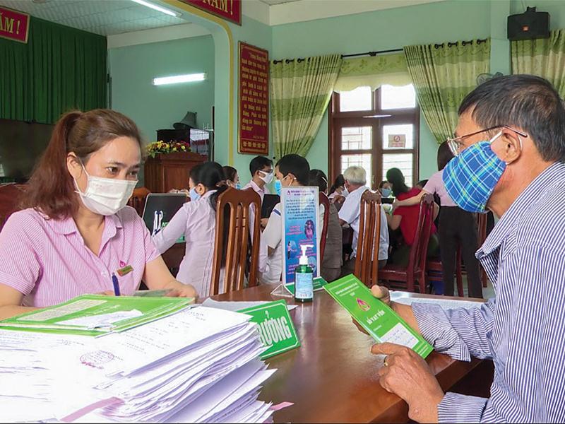 Do giãn cách và quy định xa rời thực tế nên tiến độ giải ngân ì ạch