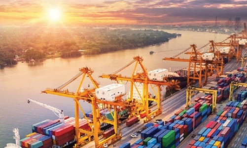 Xuất siêu đang tăng dần về cuối năm