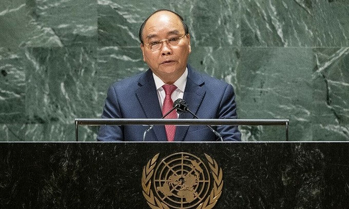 Chủ tịch nước Nguyễn Xuân Phúc - Ảnh: Reuters