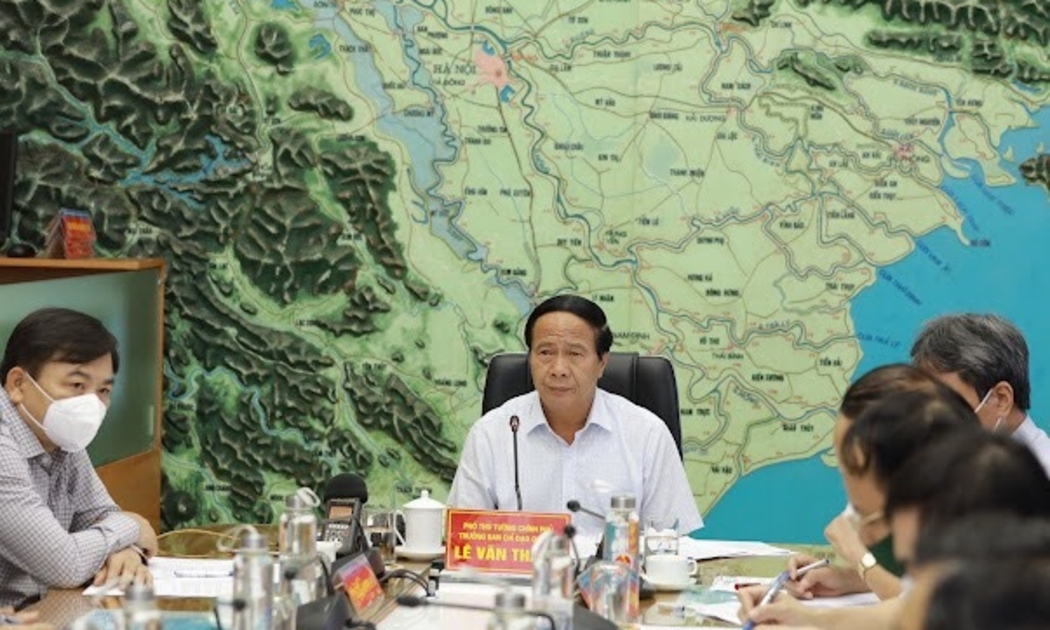 Phó Thủ tướng Lê Văn Thành chủ trì cuộc họp ứng phó bão.
