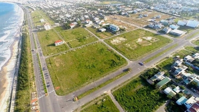 Property prices to fall if pandemic continues