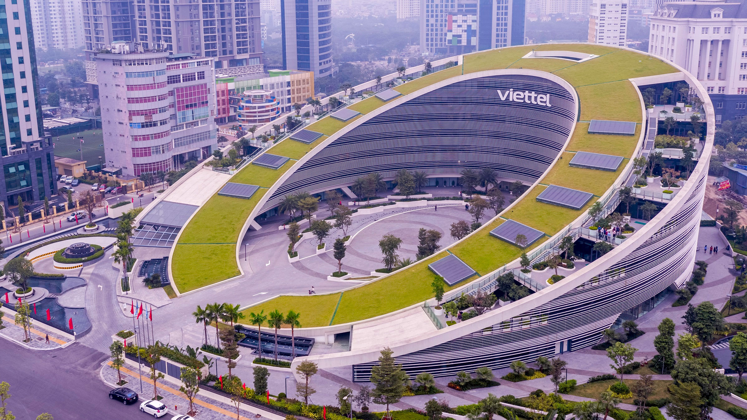 Tập đoàn Công nghiệp – Viễn thông Quân đội (Viettel).