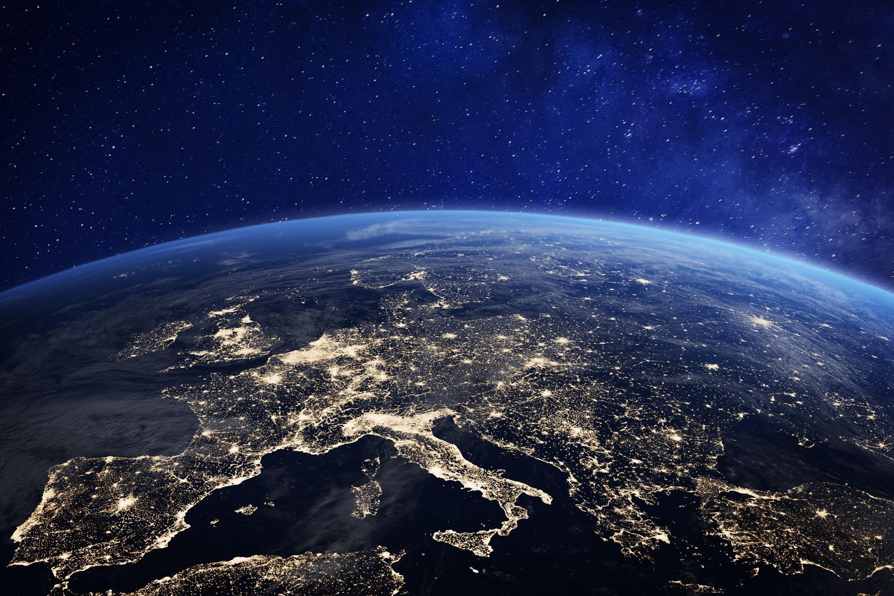 Theo c&aacute;c nh&agrave; phi h&agrave;nh gia m&ocirc; tả đ&oacute; l&agrave; một khung cảnh tuyệt vời, khi bạn c&oacute; thể ngắm h&agrave;nh tinh n&agrave;y kh&ocirc;ng một giới hạn n&agrave;o.