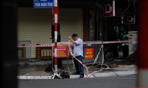 Phát hiện ca Covid-19 cộng đồng, Hà Nội phong tỏa một đoạn phố Trần Nhân Tông