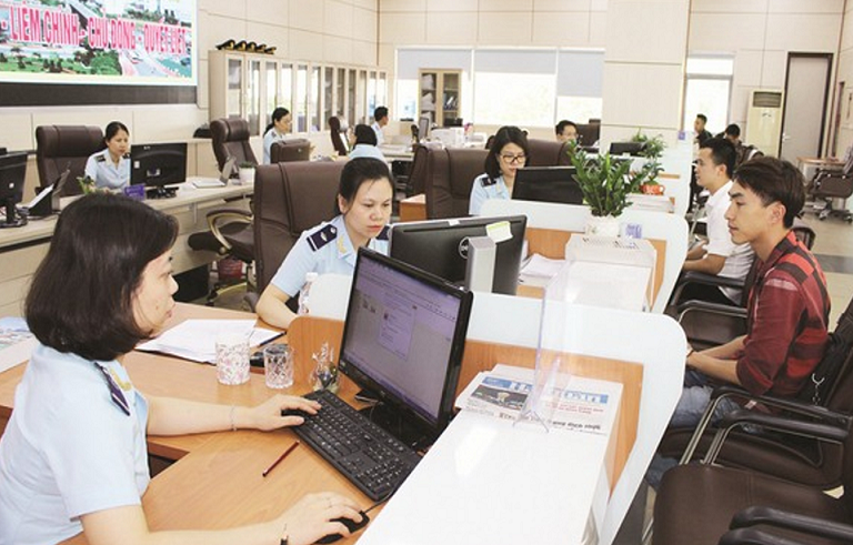 Áp dụng chứng từ điện tử giúp doanh nghiệp giảm thời gian và chi phí.