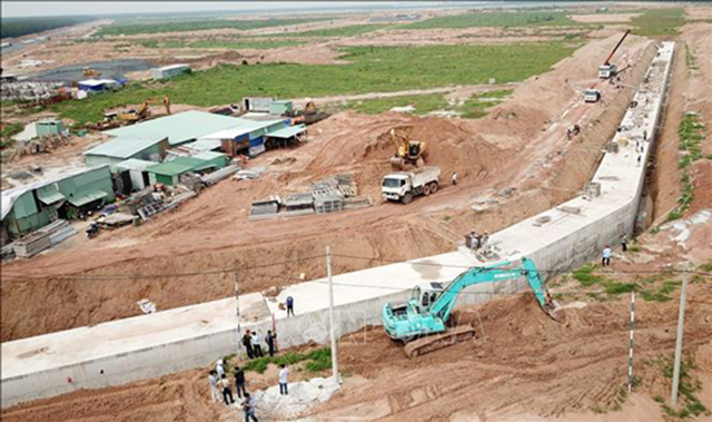 Cơ chế nhượng quyền khai thác toàn bộ cảng hàng không hay “bật đèn xanh” cho tư nhân tham gia đầu tư cảng hàng không đang được tính toán.