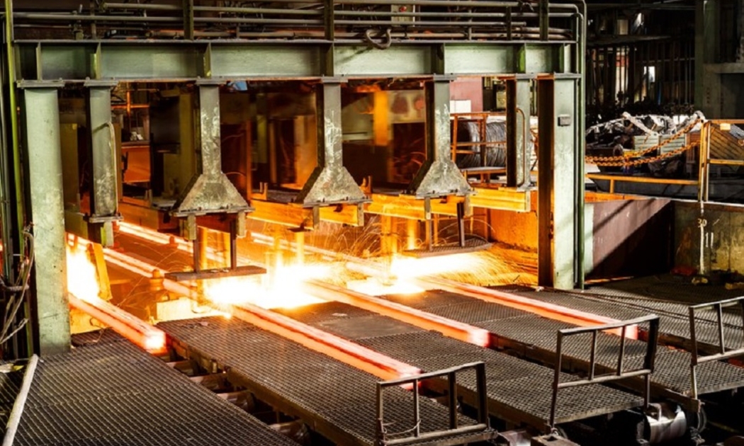 Sản xuất và tiêu thụ thép tháng 8/2021 giảm sút.