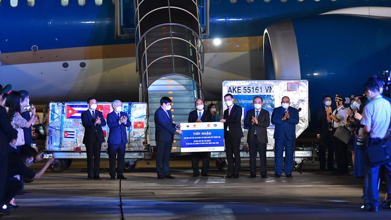 The handover ceremony for the vaccines and medical supplies. Source: MoFA