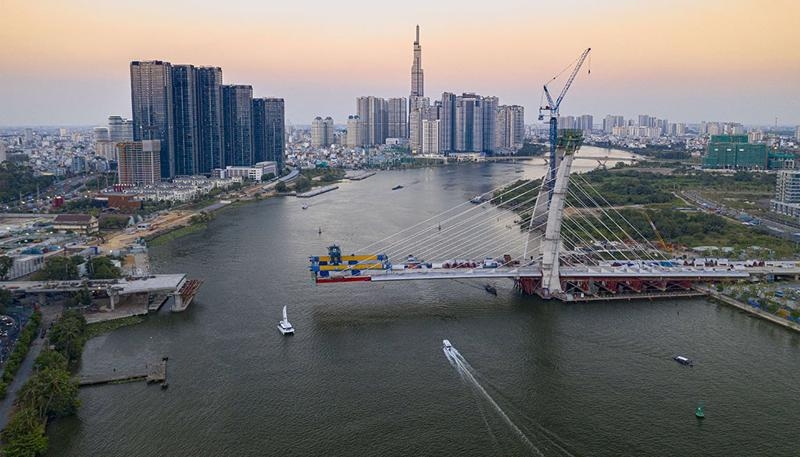 HCMC set to resume key traffic projects