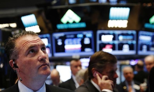 Chứng khoán Mỹ “đỏ lửa” vì lợi suất trái phiếu tăng vọt, giá dầu lùi bước sau khi lập đỉnh