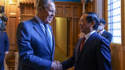 Vietnam & Russia to restore travel shortly
