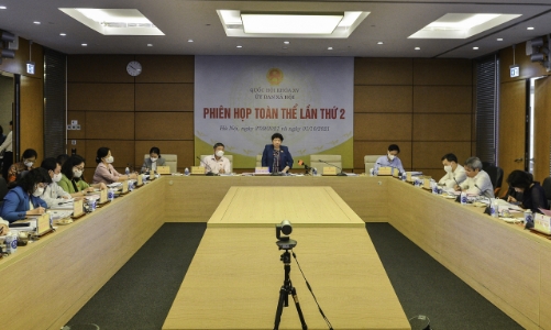 Kiểm soát chặt chi phí khám chữa bệnh bảo hiểm y tế khiến bác sĩ phải 