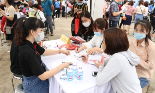 Tuyển dụng việc làm tại TP.HCM khởi sắc sau giãn cách