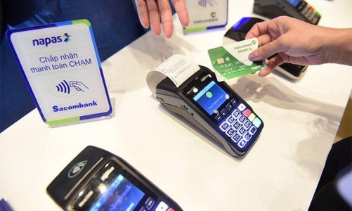 Cổng thanh toán quốc gia ồ ạt miễn và giảm phí