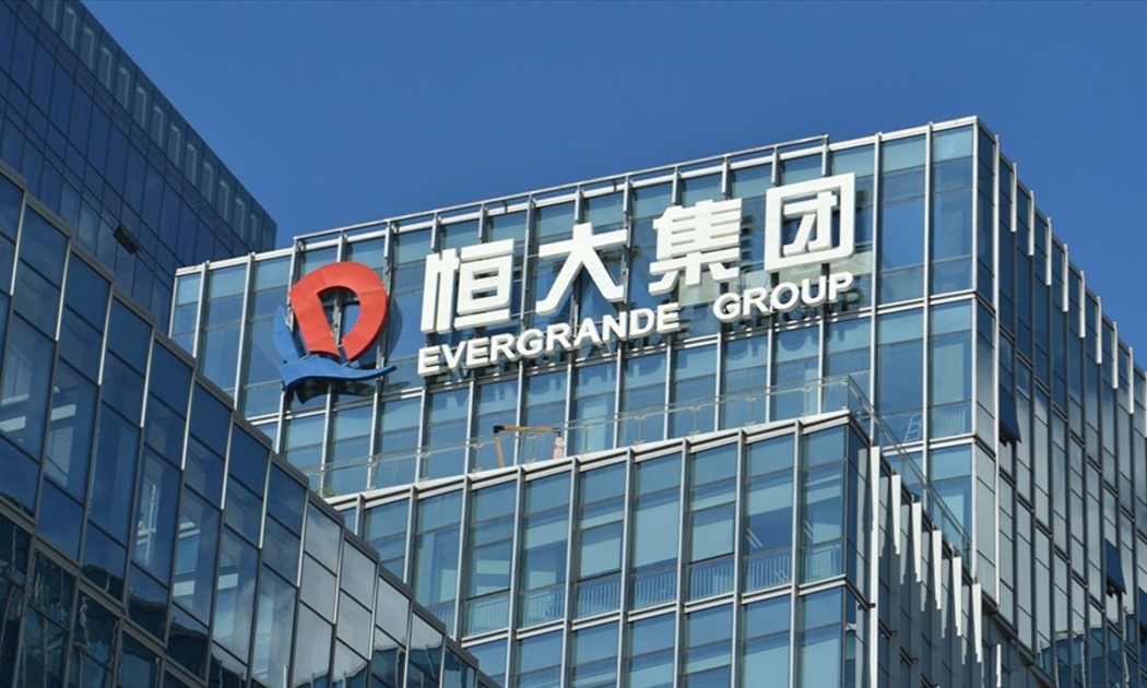 Cấu trúc tài chính của Evergrande quá mạo hiểm, bộc lộ nhiều rủi ro giữa lúc khó khăn khi hệ số đòn bẩy tài chính cao.