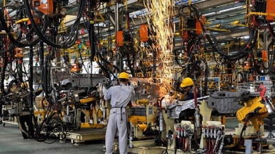 Processing & manufacturing pushing up industry