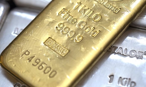 Tỷ giá USD và mối lo lạm phát khiến giá vàng giằng co mạnh