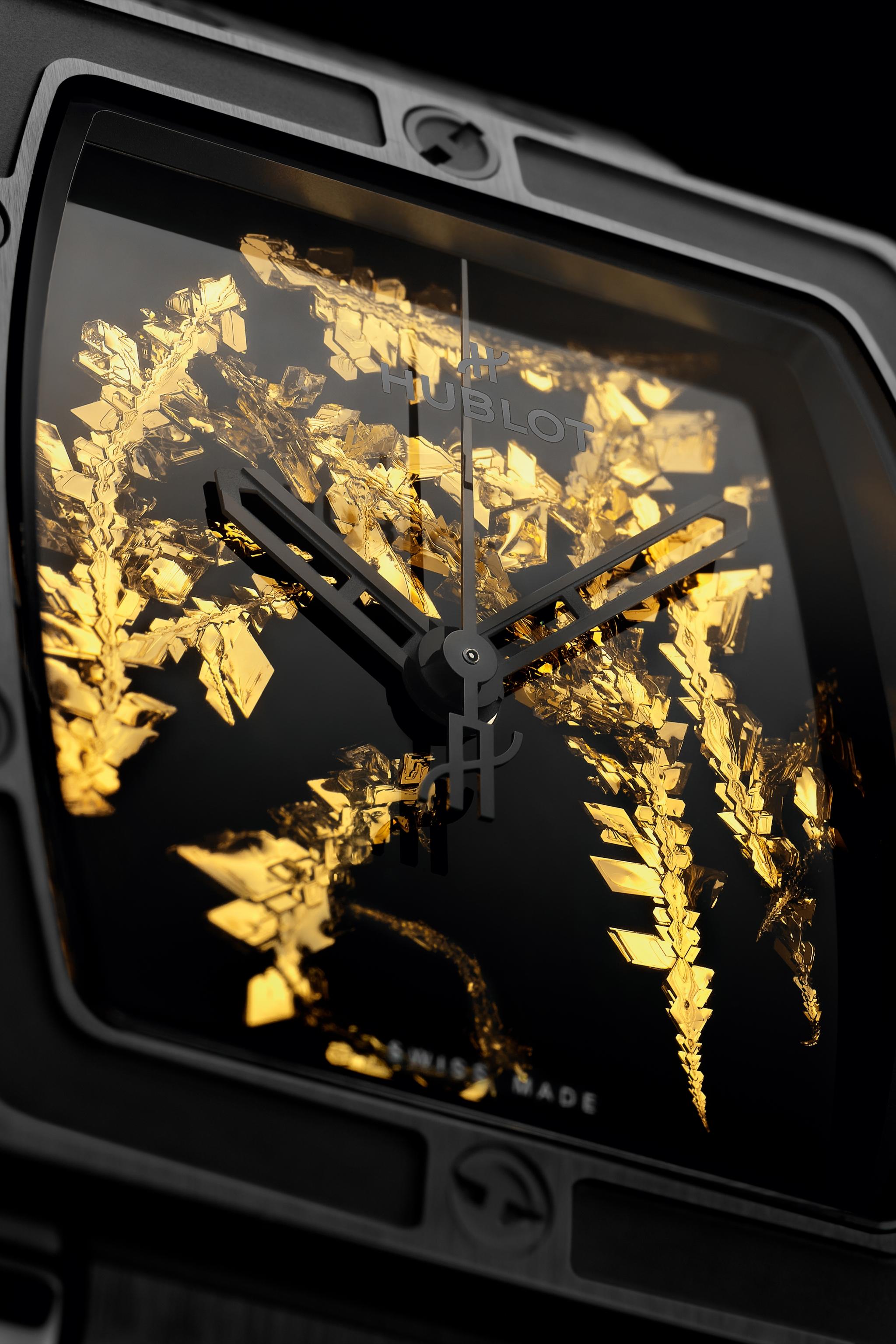 Hublot đã mất một năm để nghiên cứu và phát triển kỹ thuật giữ các tinh thể ở đúng vị trí trên đồng hồ.