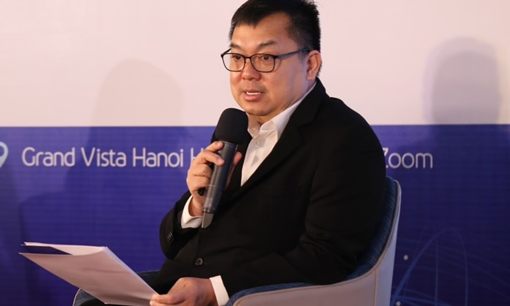 Ông Hoàng Nam Tiến, Chủ tịch FPT Telecom chia sẻ tại Diễn đàn các nhà lãnh đạo Doanh nghiệp 2021 với chủ đề “Đảm bảo an toàn nguồn lực lao động – nền tảng của phát triển bền vững” .