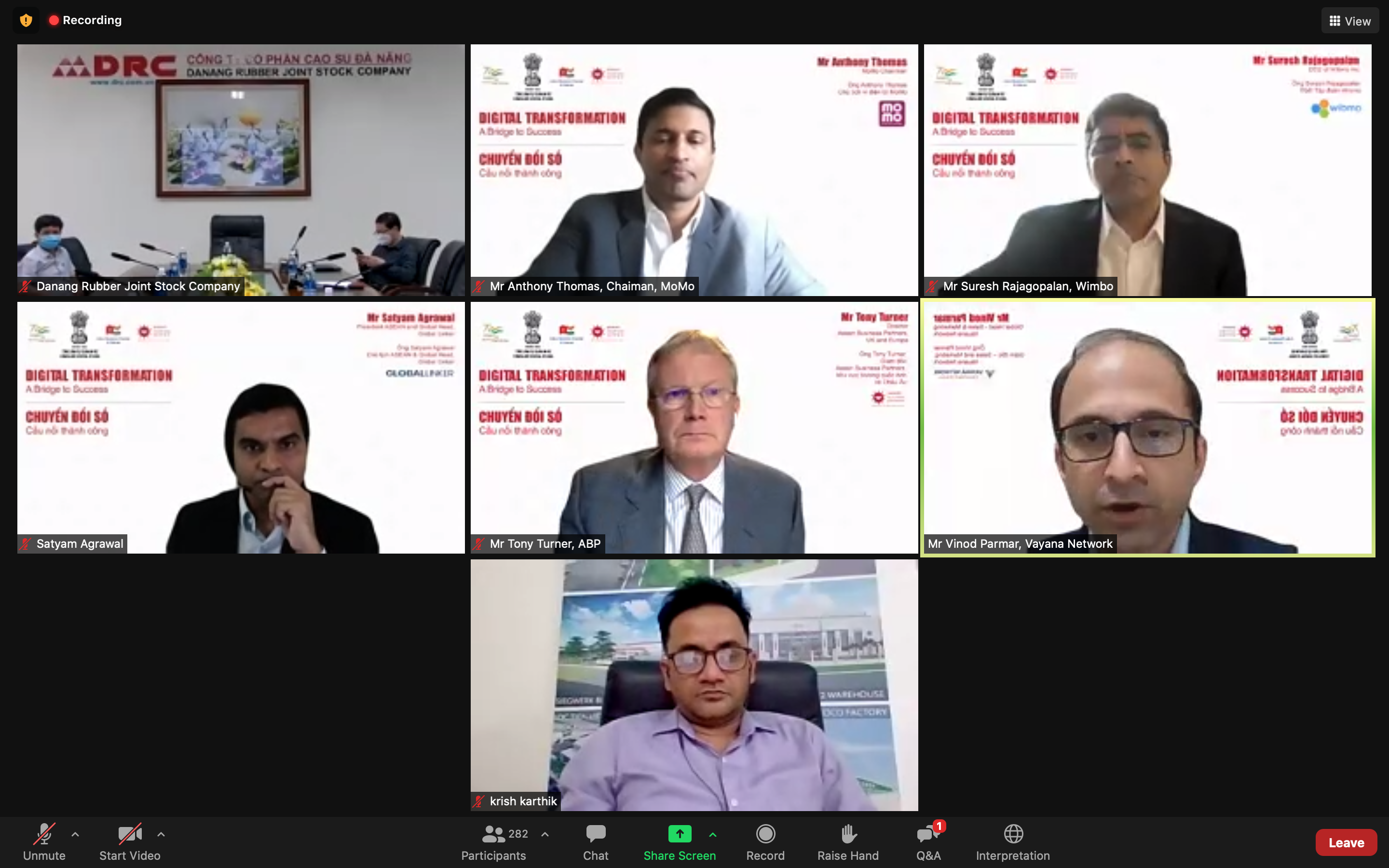 Các diễn giả tham gia tọa đàm hội thảo trực tuyến “Chuyển đổi số - Cầu nối thành công” chiều ngày 7/10.