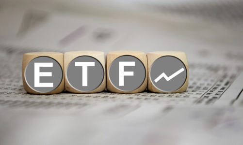 Vốn ETF rút ròng gần 2.300 tỷ đồng trong tháng 9, mạnh nhất 2 năm qua