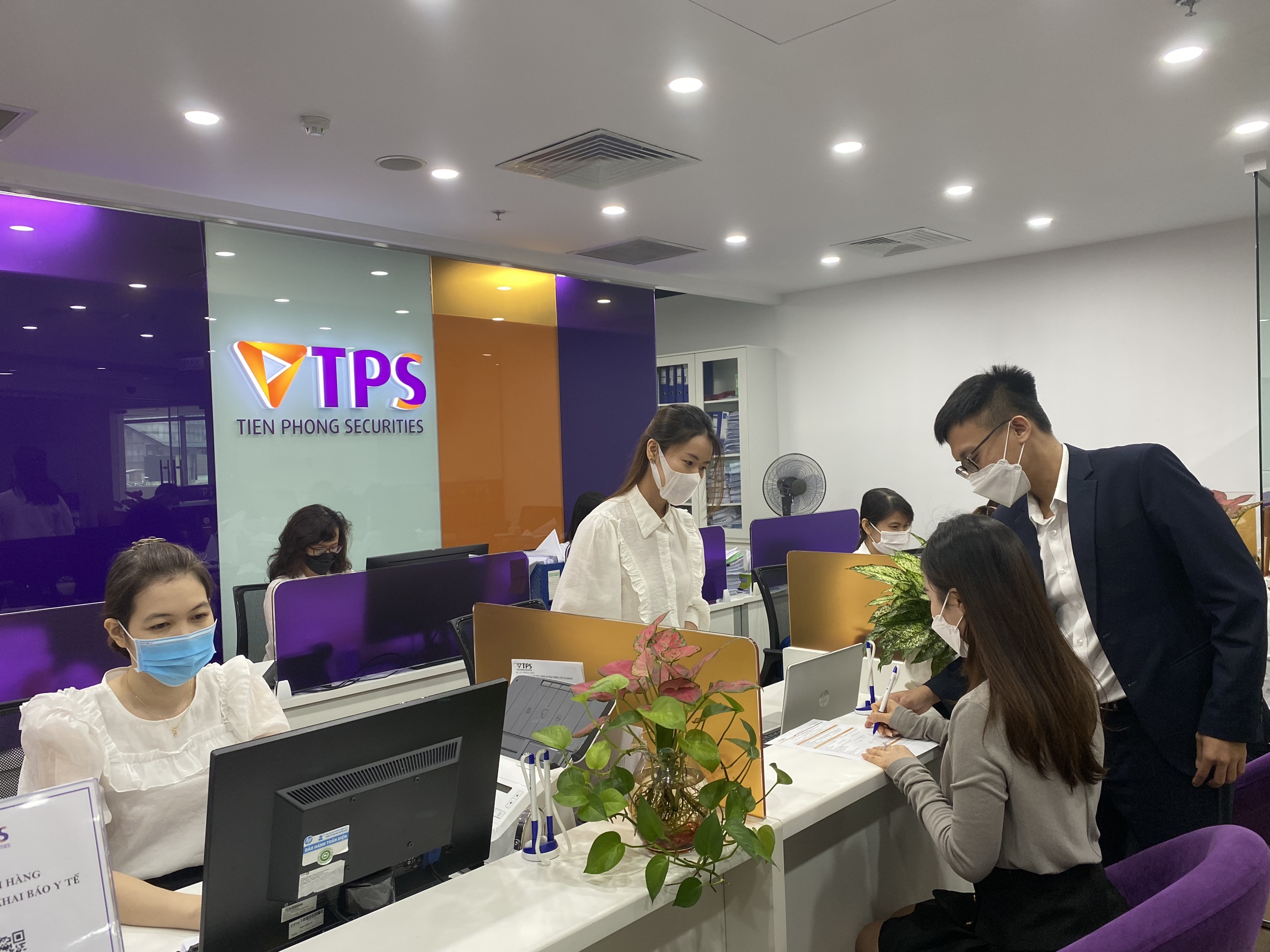 Chứng khoán Tiên Phong (ORS) dự kiến sẽ tham gia niêm yết trên HOSE vào ngày 25/10 tới.