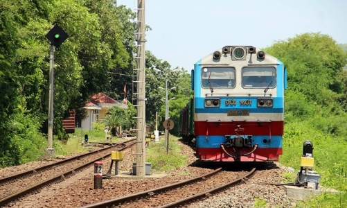 Nhà đầu tư ngoại đứng bên lề cổ phần hóa