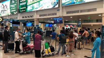 Domestic flights to resume