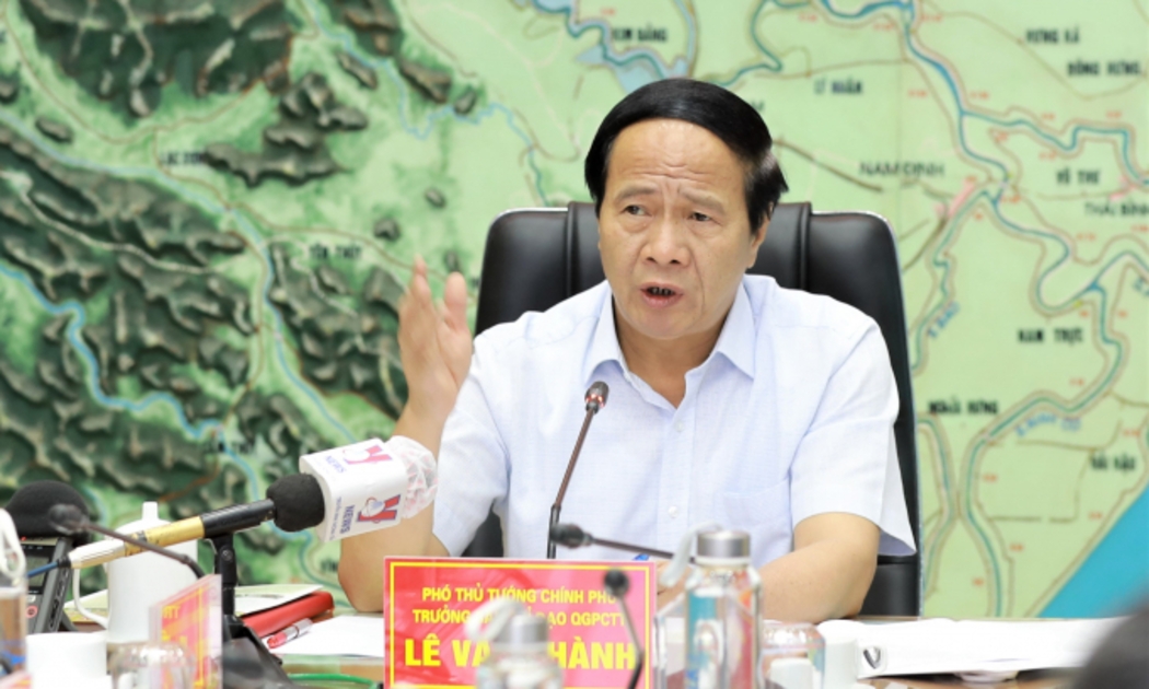 Phó Thủ tướng Lê Văn Thành chủ trì cuộc họp.