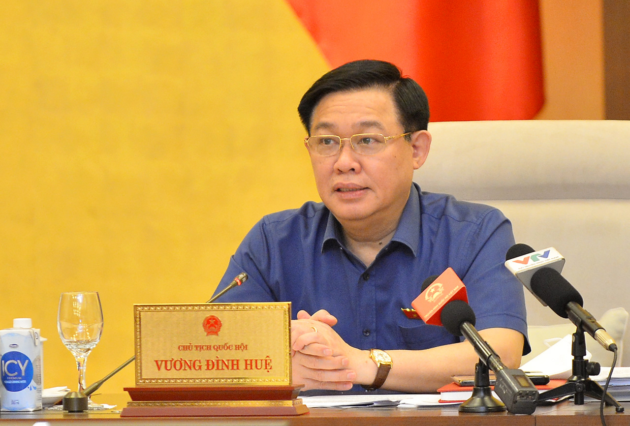 Chủ tịch Quốc hội Vương Đình Huệ phát biểu tại phiên họp - Ảnh: Quochoi.vn