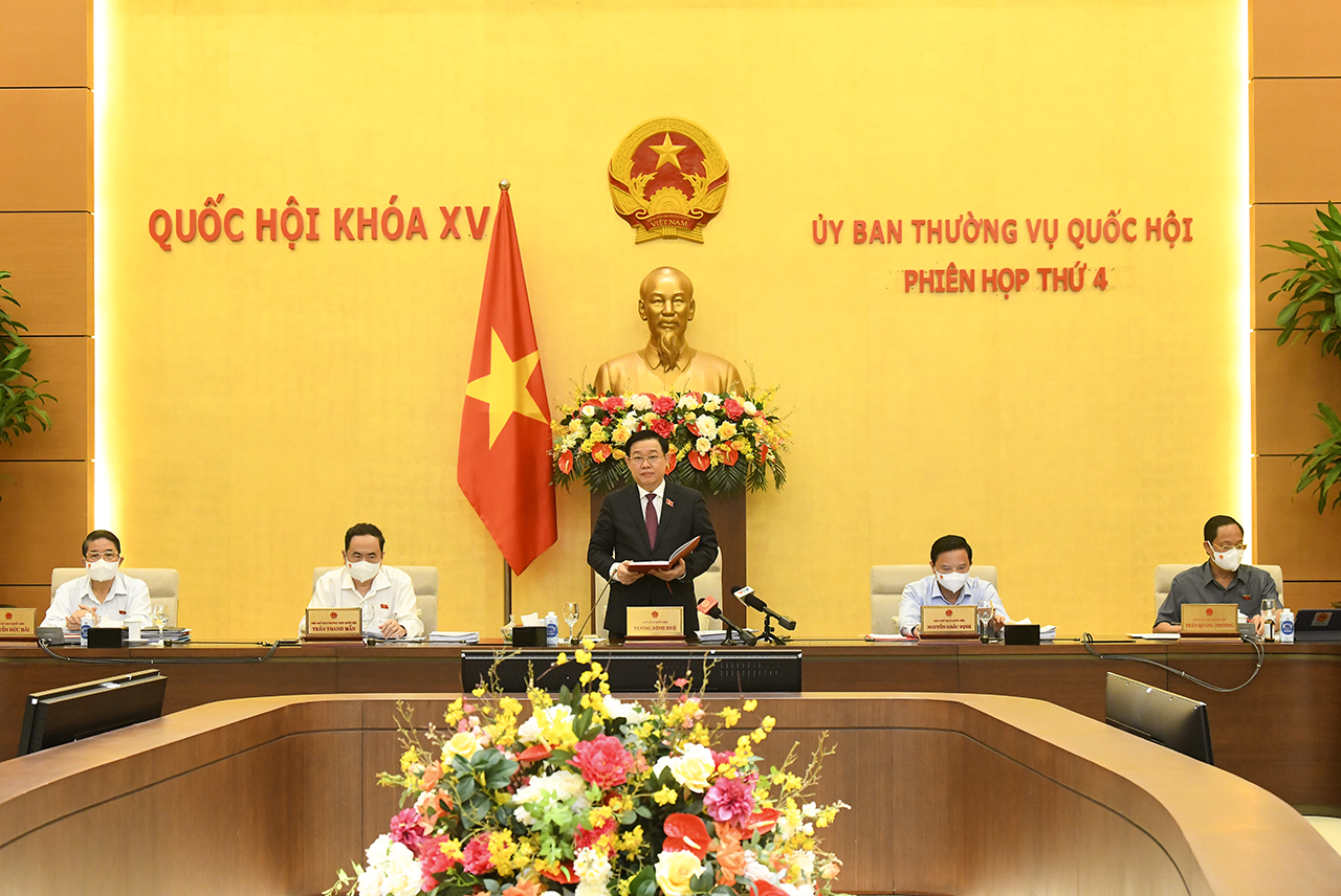 Chủ tịch Quốc hội Vương Đình Huệ chủ trì khai mạc phiên họp thứ 4 của Ủy ban Thường vụ Quốc hội - Ảnh: Quochoi.vn