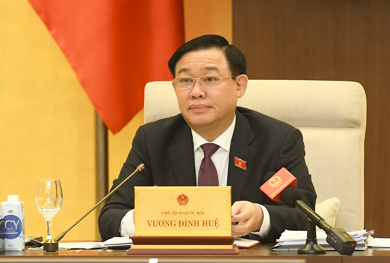 Chủ tịch Quốc hội Vương Đình Huệ cho ý kiến tại phiên họp - Ảnh: Quochoi.vn