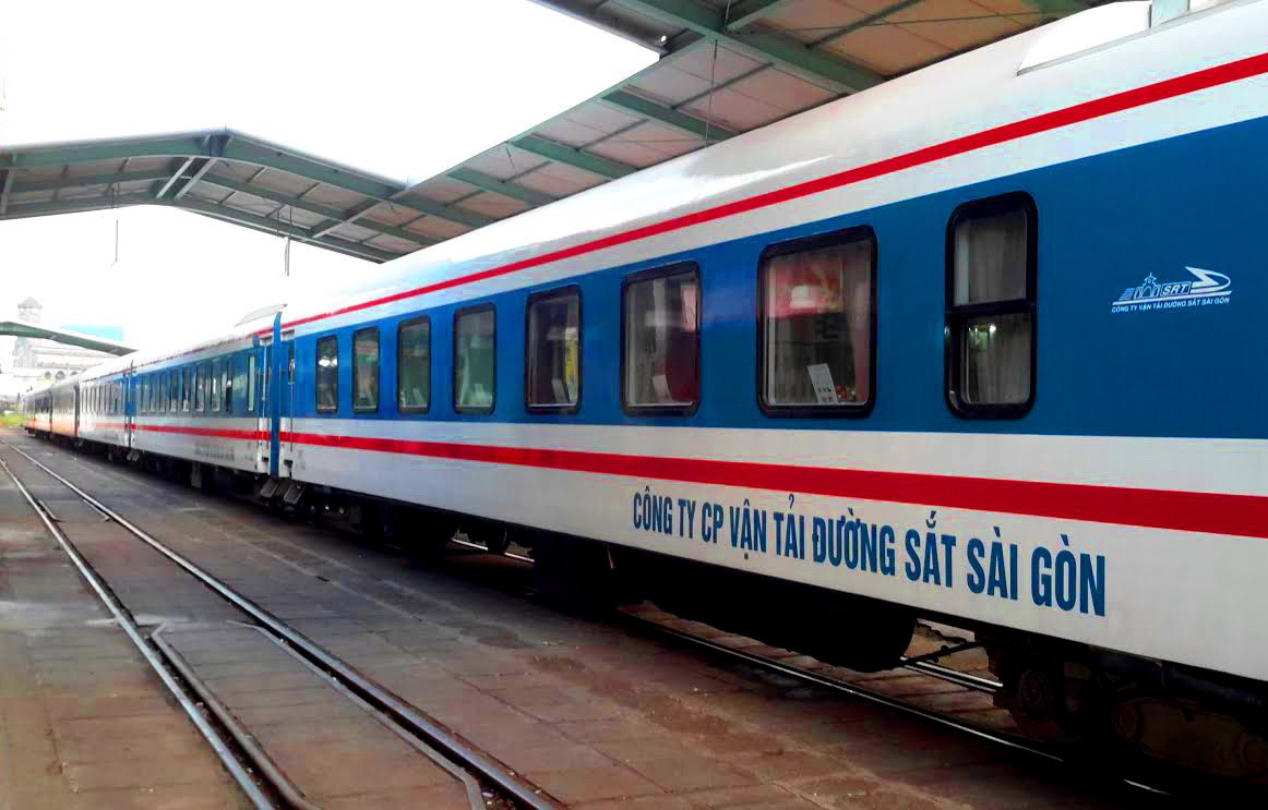 Vận tải hành khách đường sắt Bắc - Nam đã dừng hoạt động từ ngày 25/8 để phòng, chống Covid-19