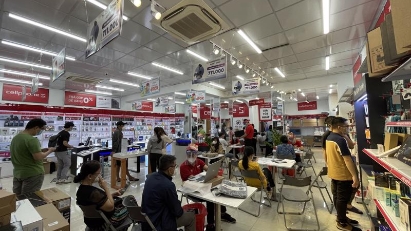 Mobile phone sales set to grow