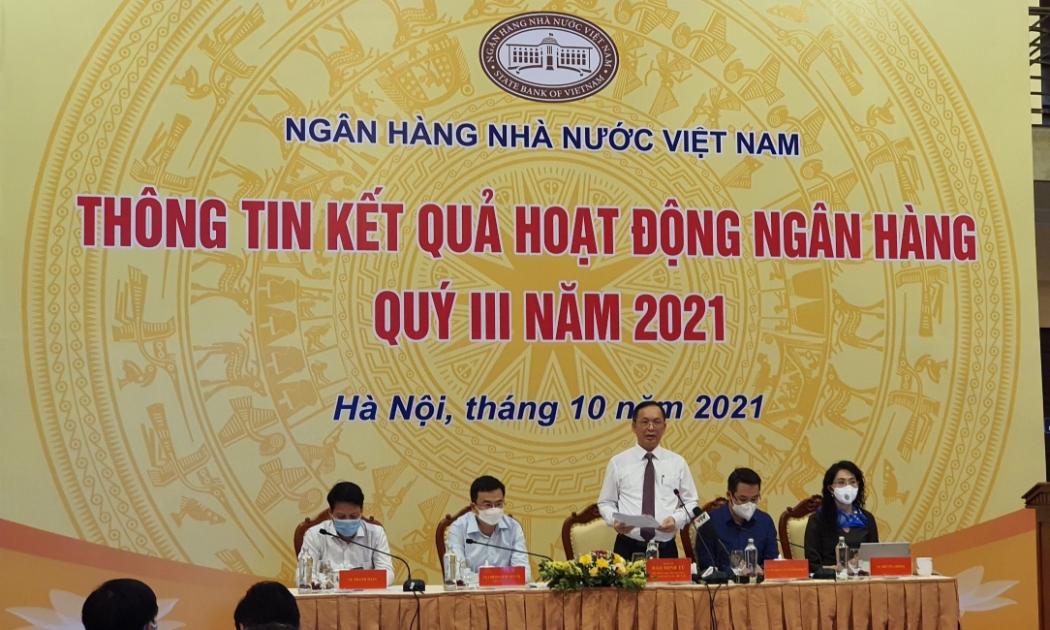 Ông Đào Minh Tú, Phó Thống đốc Ngân hàng Nhà nước phát biểu tại buổi  thông tin