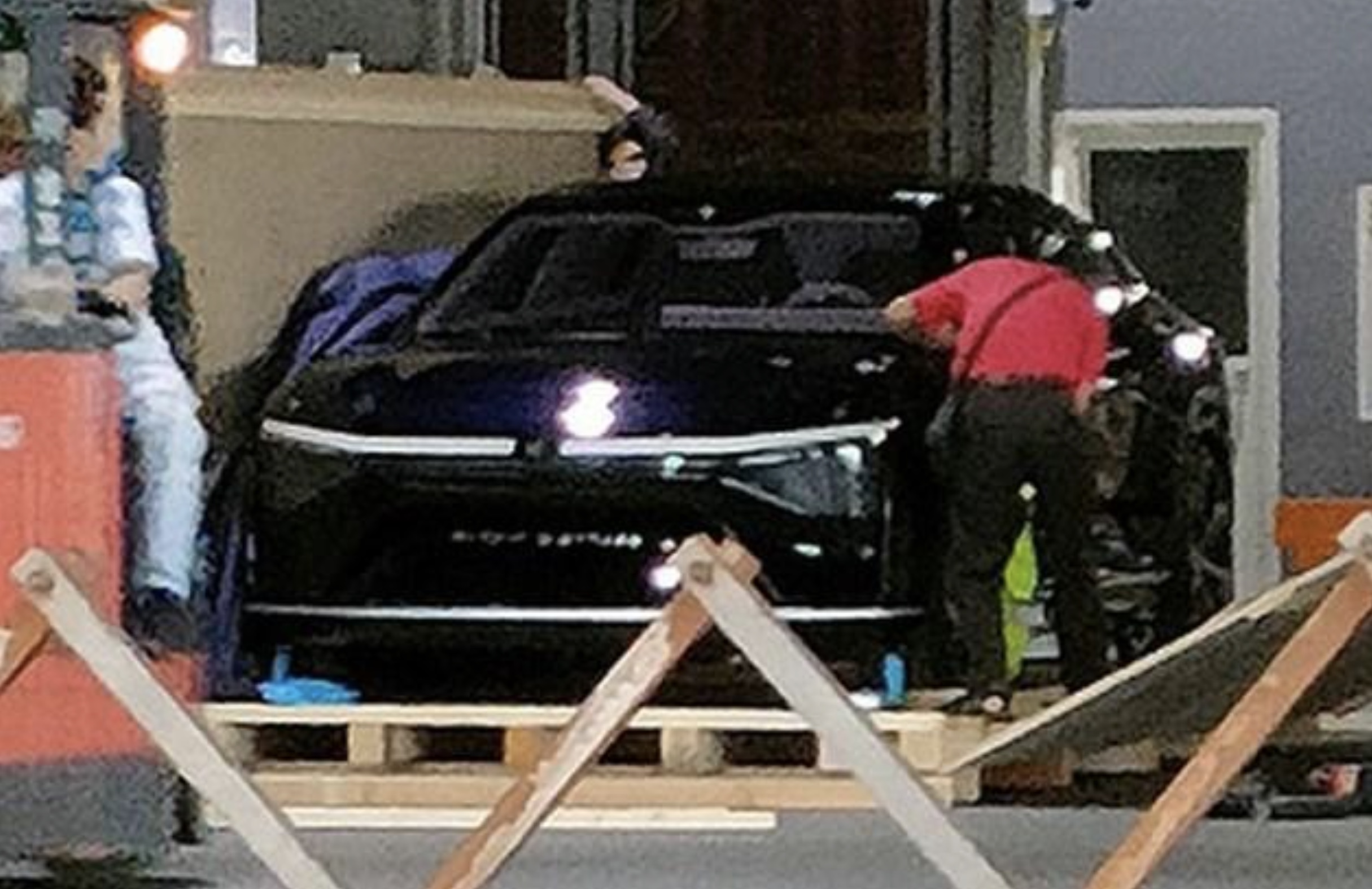 Mẫu xe điện đầu tiên của Foxconn dự kiến ​​sẽ được ra mắt tại một sự kiện vào ngày 18 tháng 10 cùng với hai model khác.