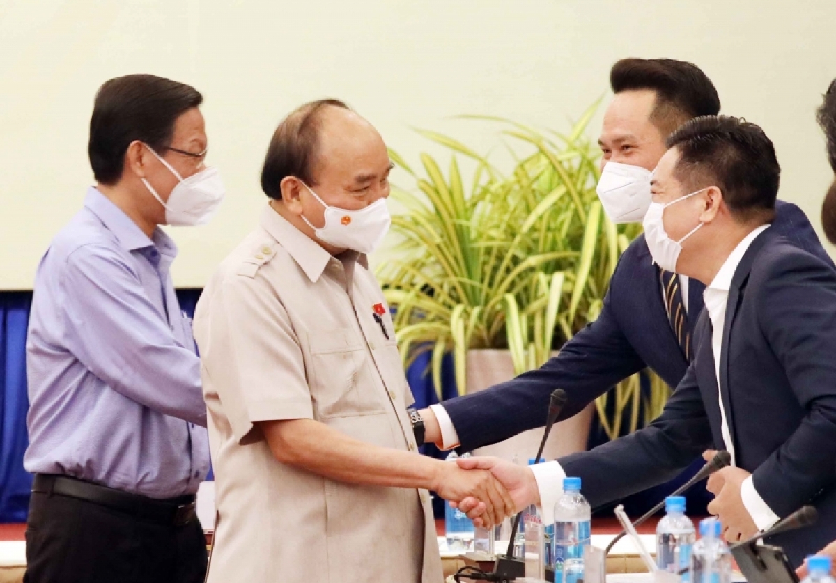 Chủ tịch nước gặp gỡ đại diện doanh nghiệp thuộc Hiệp hội Doanh nhân trẻ Việt Nam - Ảnh: VGP